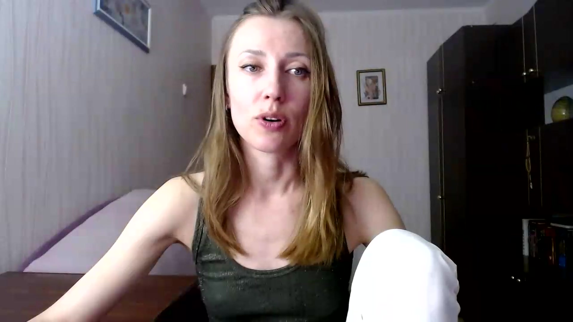 Gallery image thumbnail from CupOfKate's myfreecams stream on, 09/17/2026, 16:56 image 19 of 20