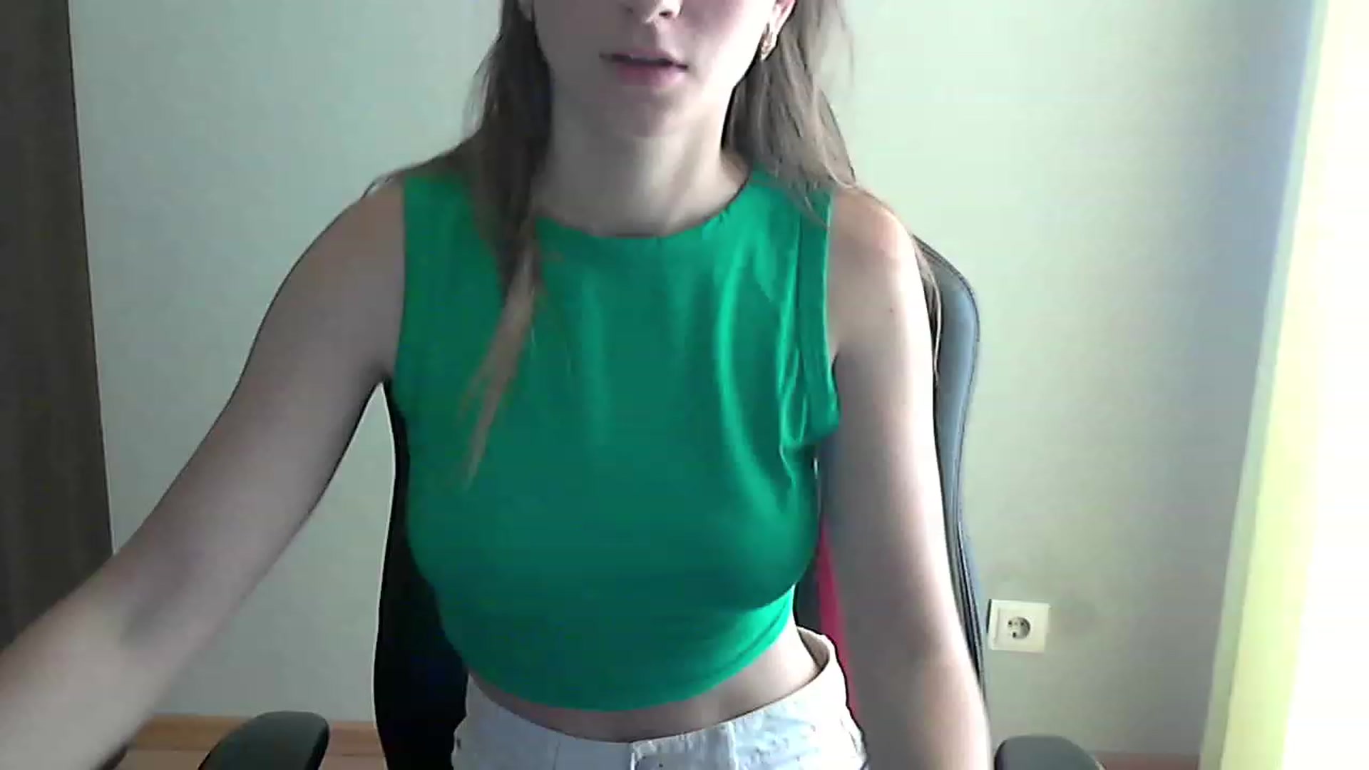 Gallery image thumbnail from CupcakELin's myfreecams stream on, 06/10/2023, 11:06 image 16 of 20