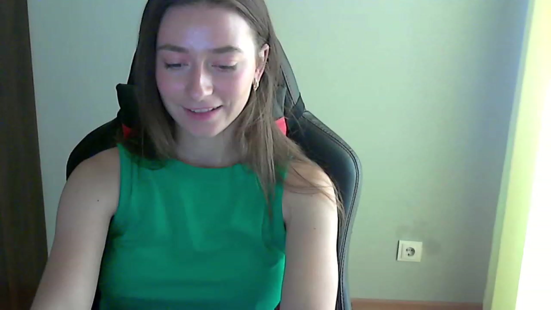 Gallery image thumbnail from CupcakELin's myfreecams stream on, 06/10/2023, 11:06 image 14 of 20