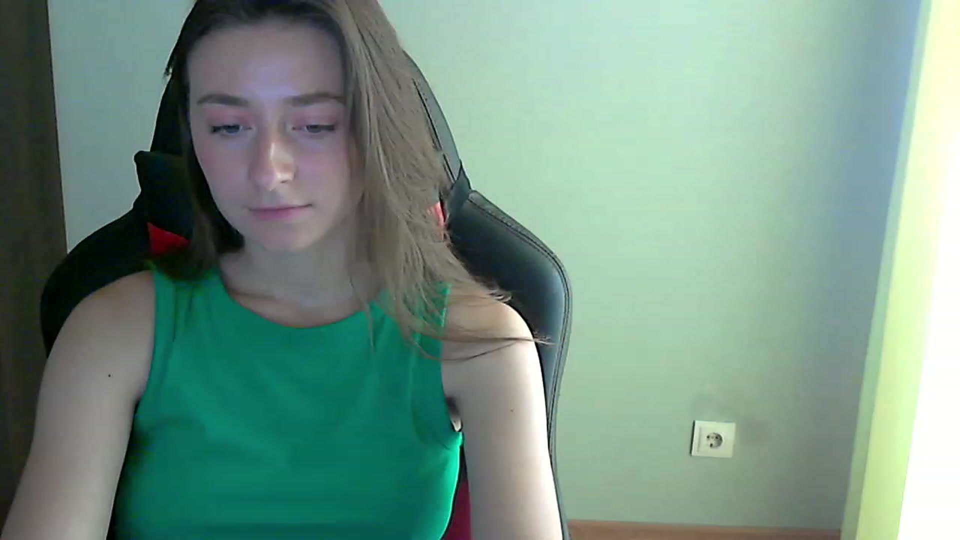 Gallery image thumbnail from CupcakELin's myfreecams stream on, 06/10/2023, 11:06 image 1 of 20