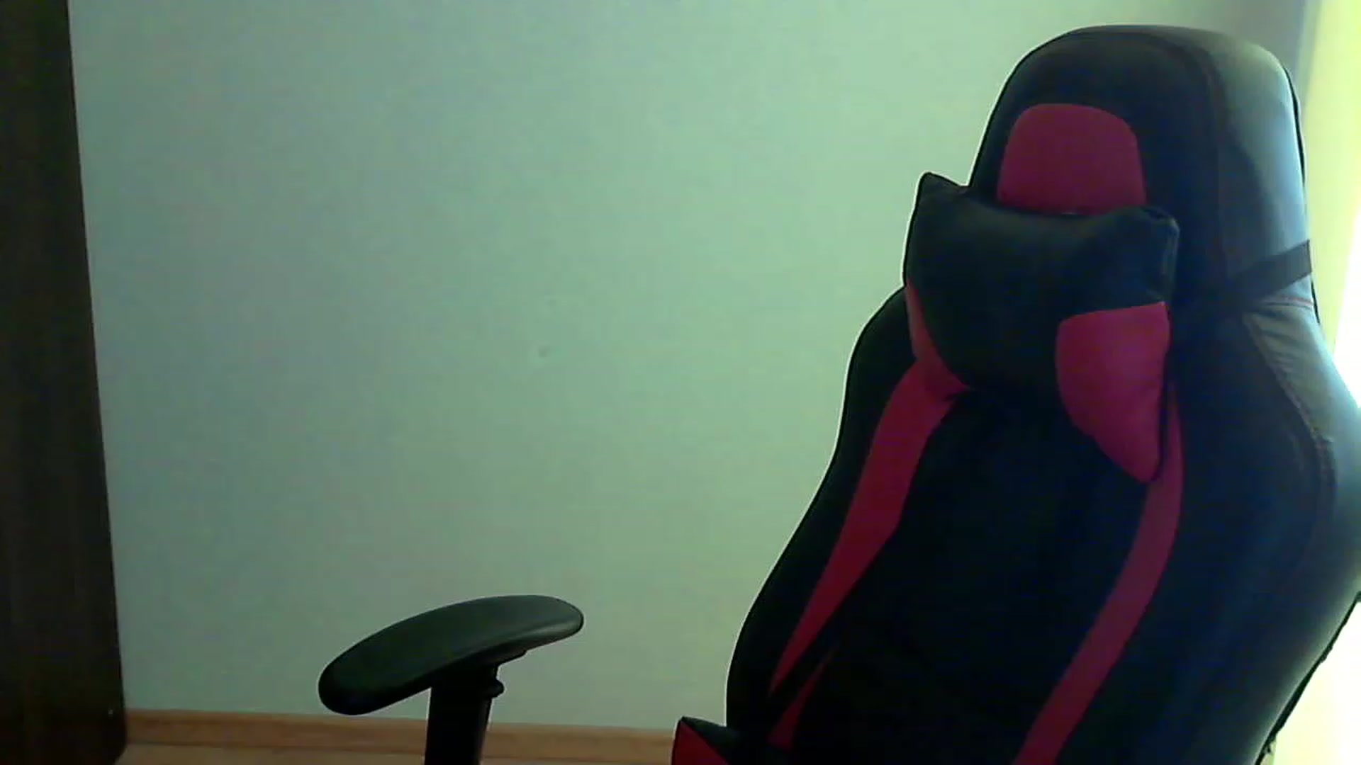 Gallery image thumbnail from CupcakELin's myfreecams stream on, 06/10/2023, 11:06 image 15 of 20
