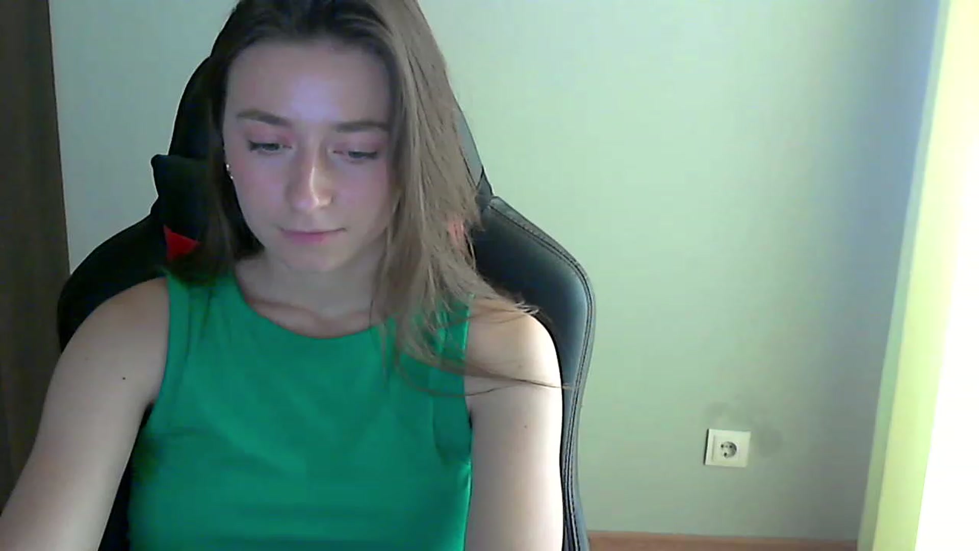 Gallery image thumbnail from CupcakELin's myfreecams stream on, 06/10/2023, 11:06 image 3 of 20