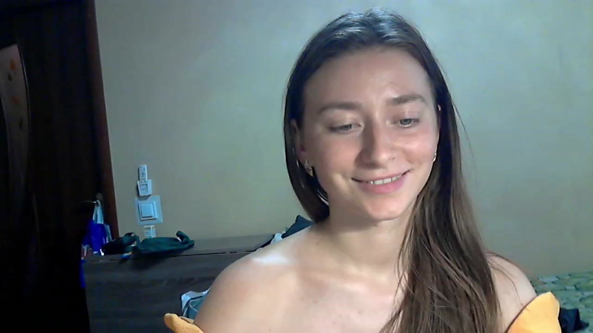 Gallery image thumbnail from CupcakELin's myfreecams stream on, 06/12/2023, 12:03 image 13 of 20