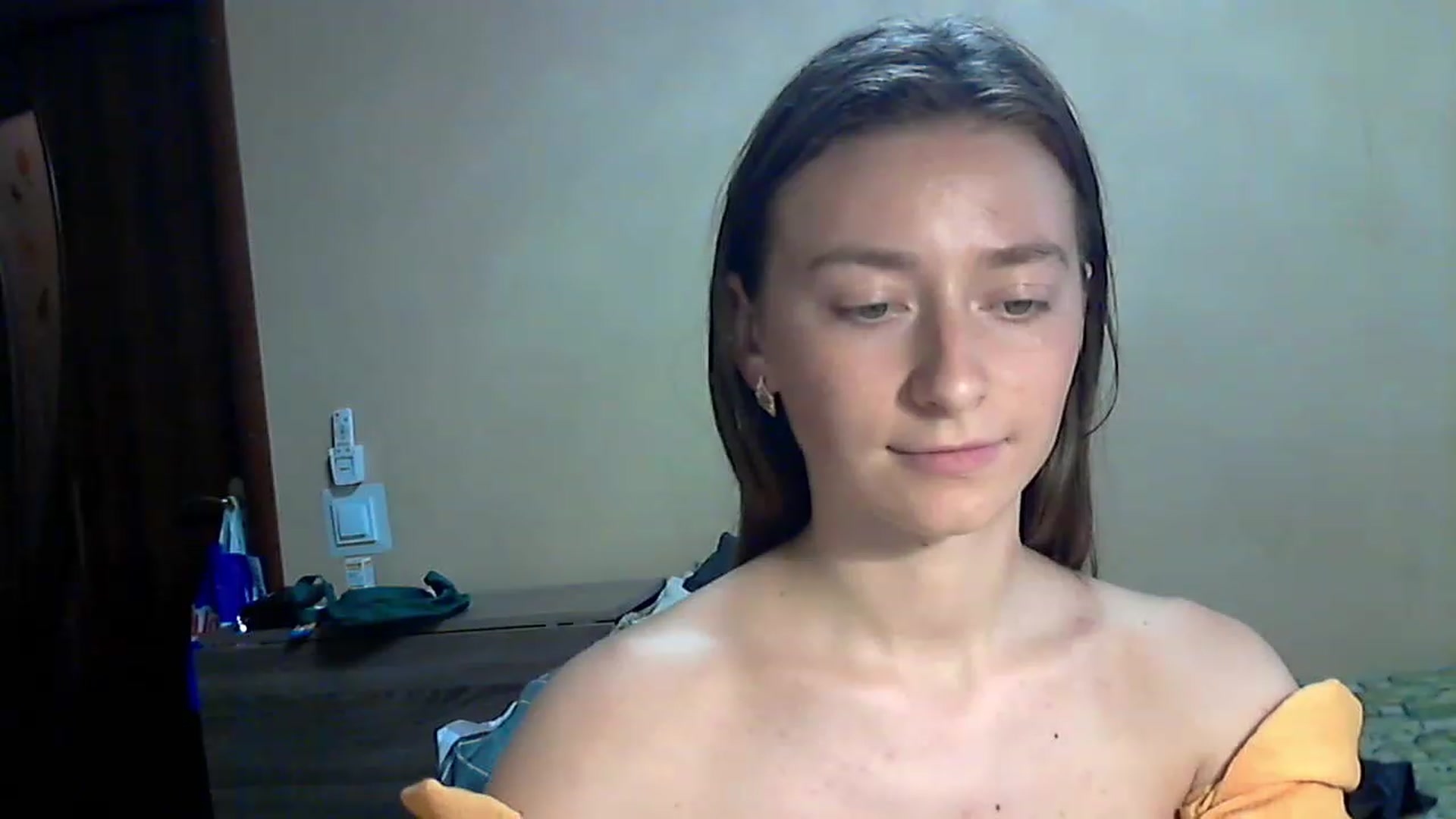 Gallery image thumbnail from CupcakELin's myfreecams stream on, 06/12/2023, 12:03 image 9 of 20
