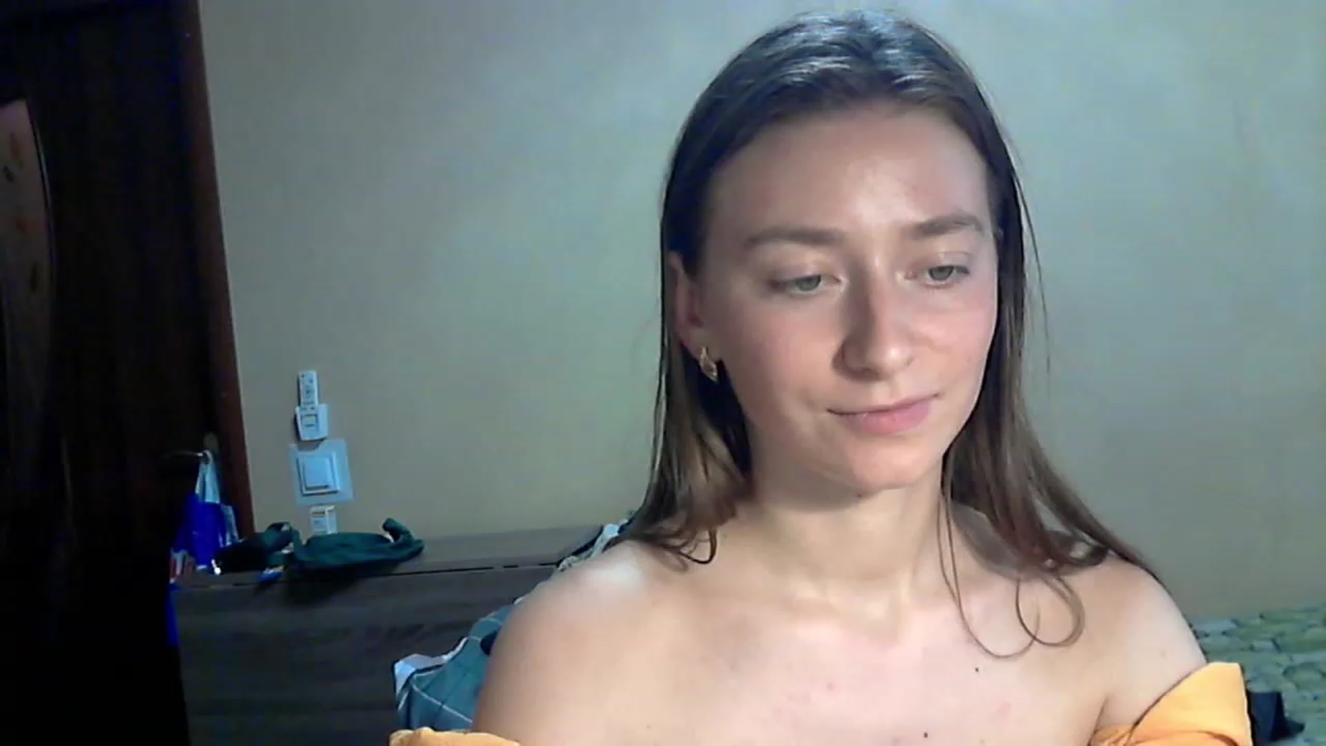 Gallery image thumbnail from CupcakELin's myfreecams stream on, 06/12/2023, 12:03 image 7 of 20