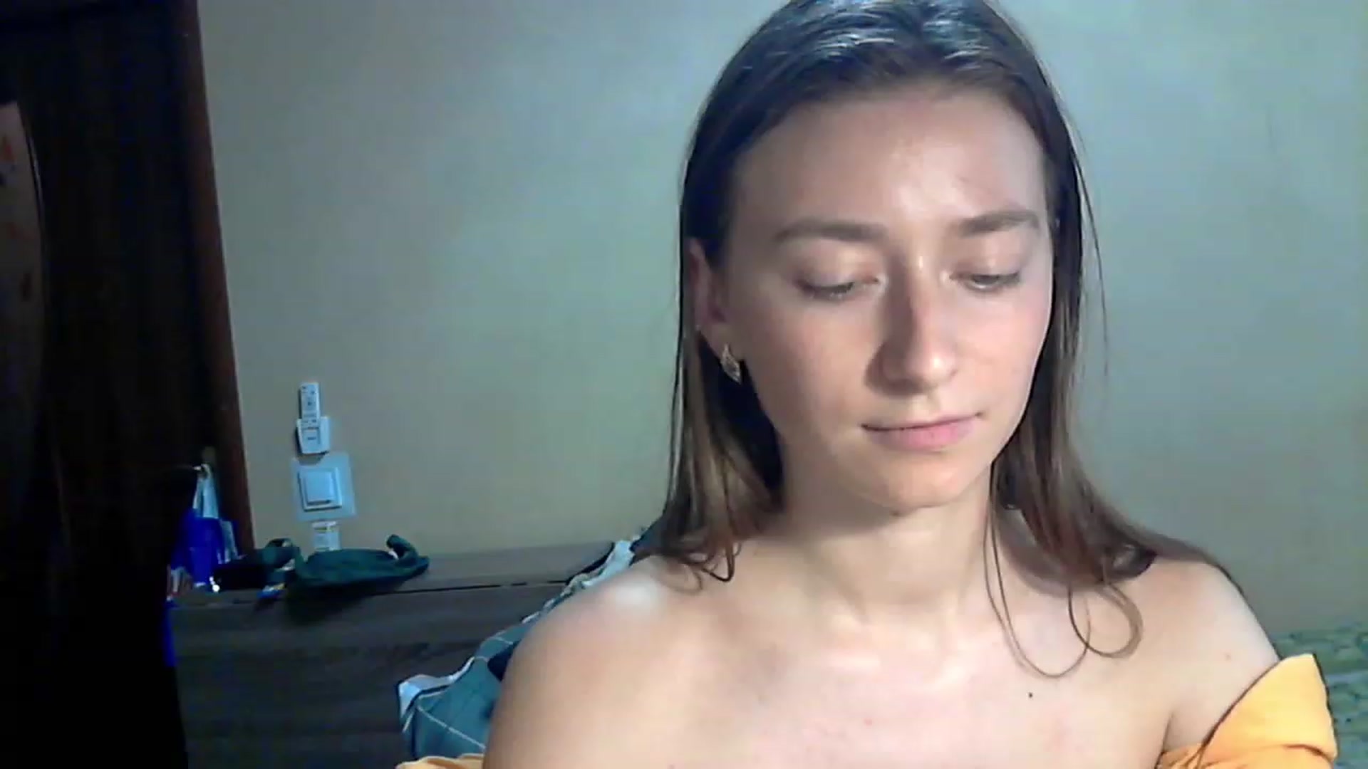 Gallery image thumbnail from CupcakELin's myfreecams stream on, 06/12/2023, 12:03 image 6 of 20