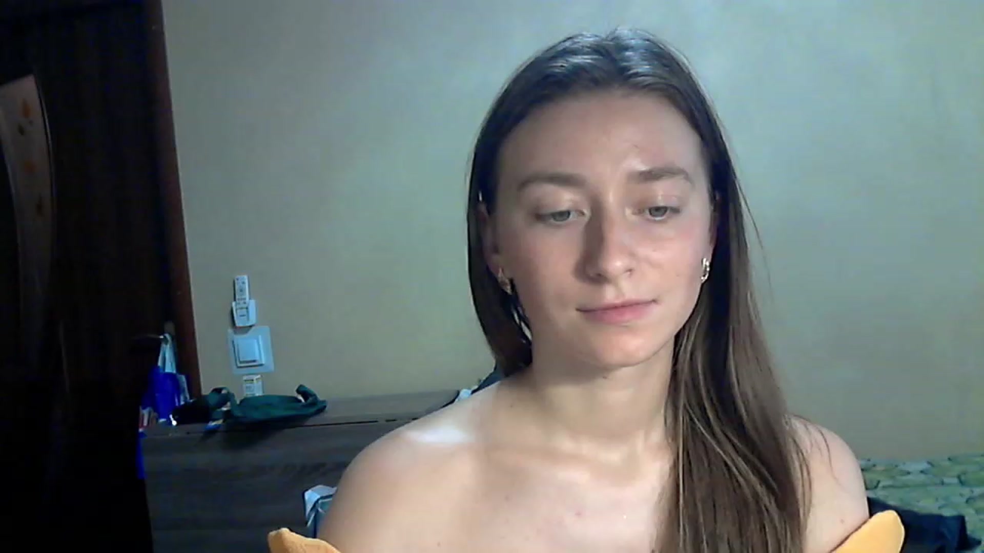 Gallery image thumbnail from CupcakELin's myfreecams stream on, 06/12/2023, 12:03 image 15 of 20
