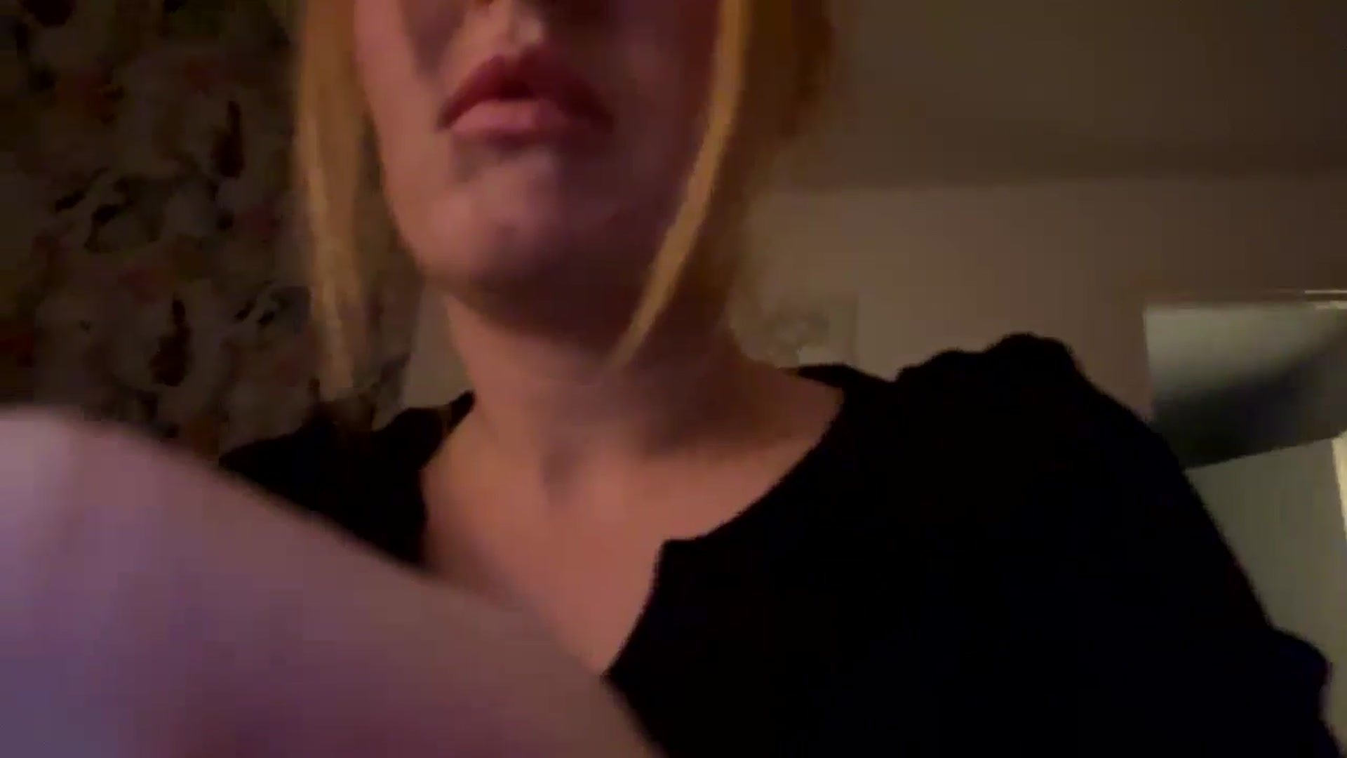 Gallery image thumbnail from Cupcake93's myfreecams stream on, 11/18/2024, 16:53 image 20 of 20