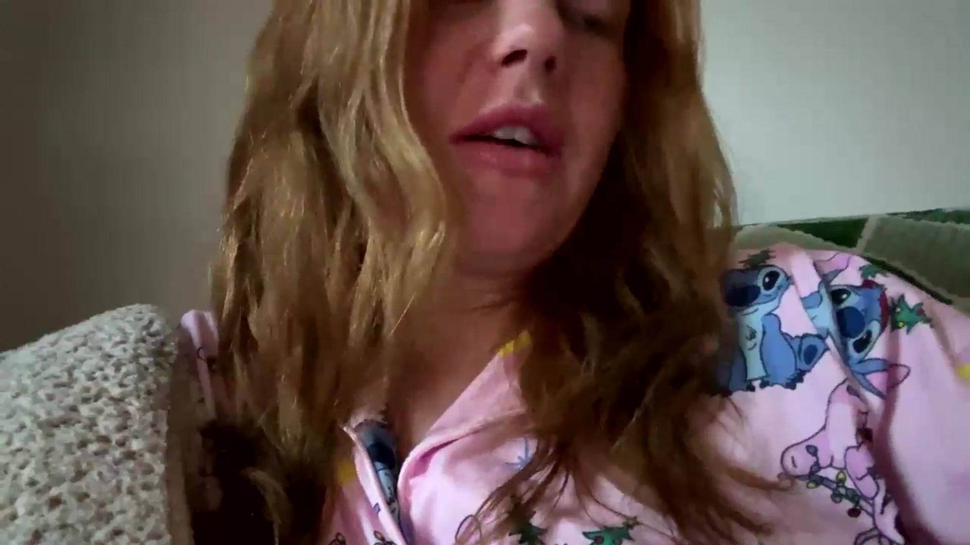 Gallery image thumbnail from Cupcake93's myfreecams stream on, 12/16/2024, 09:08 image 14 of 20