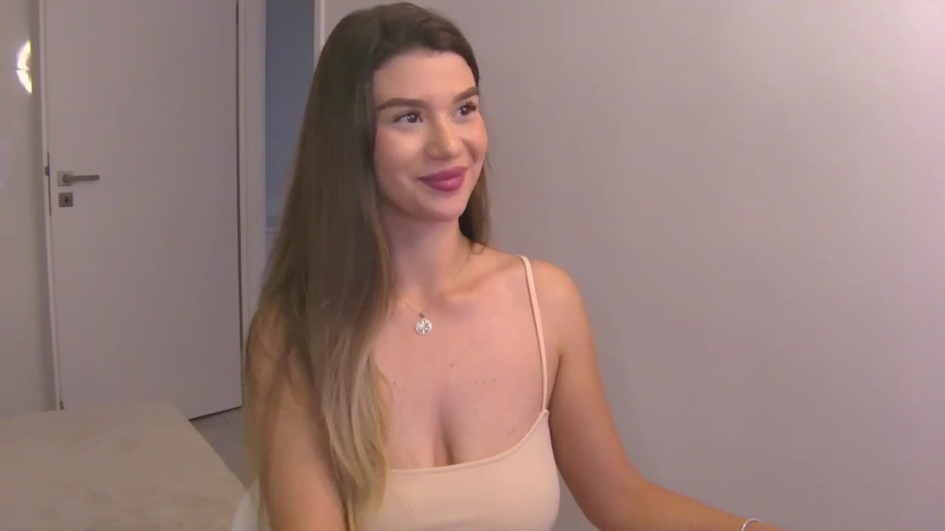 Gallery image thumbnail from CupcakeStare's myfreecams stream on, 07/19/2025, 16:42 image 15 of 20