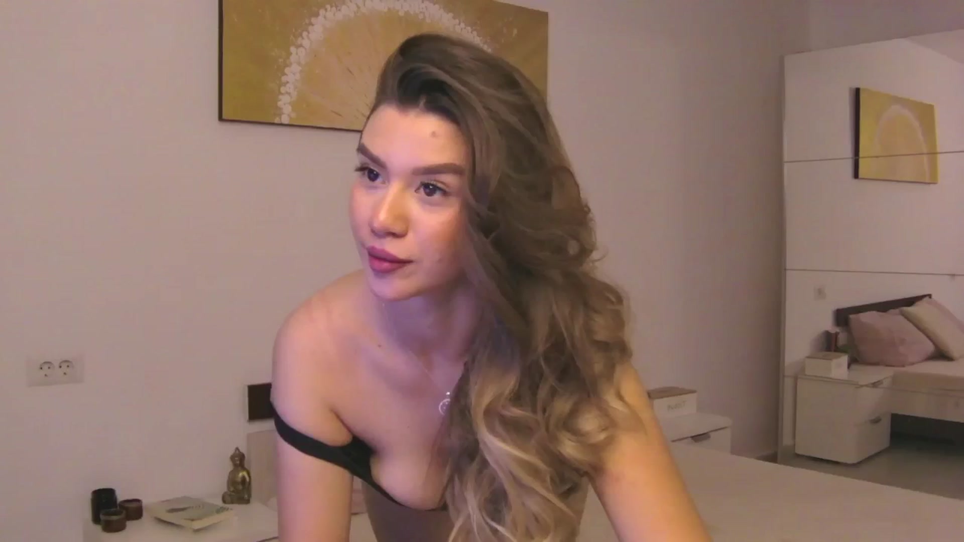 Gallery image thumbnail from CupcakeStare's myfreecams stream on, 07/28/2025, 21:05 image 2 of 20