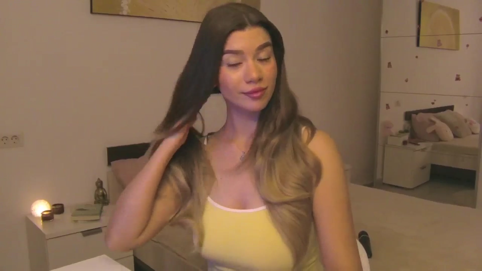 Gallery image thumbnail from CupcakeStare's myfreecams stream on, 08/09/2025, 19:01 image 12 of 20