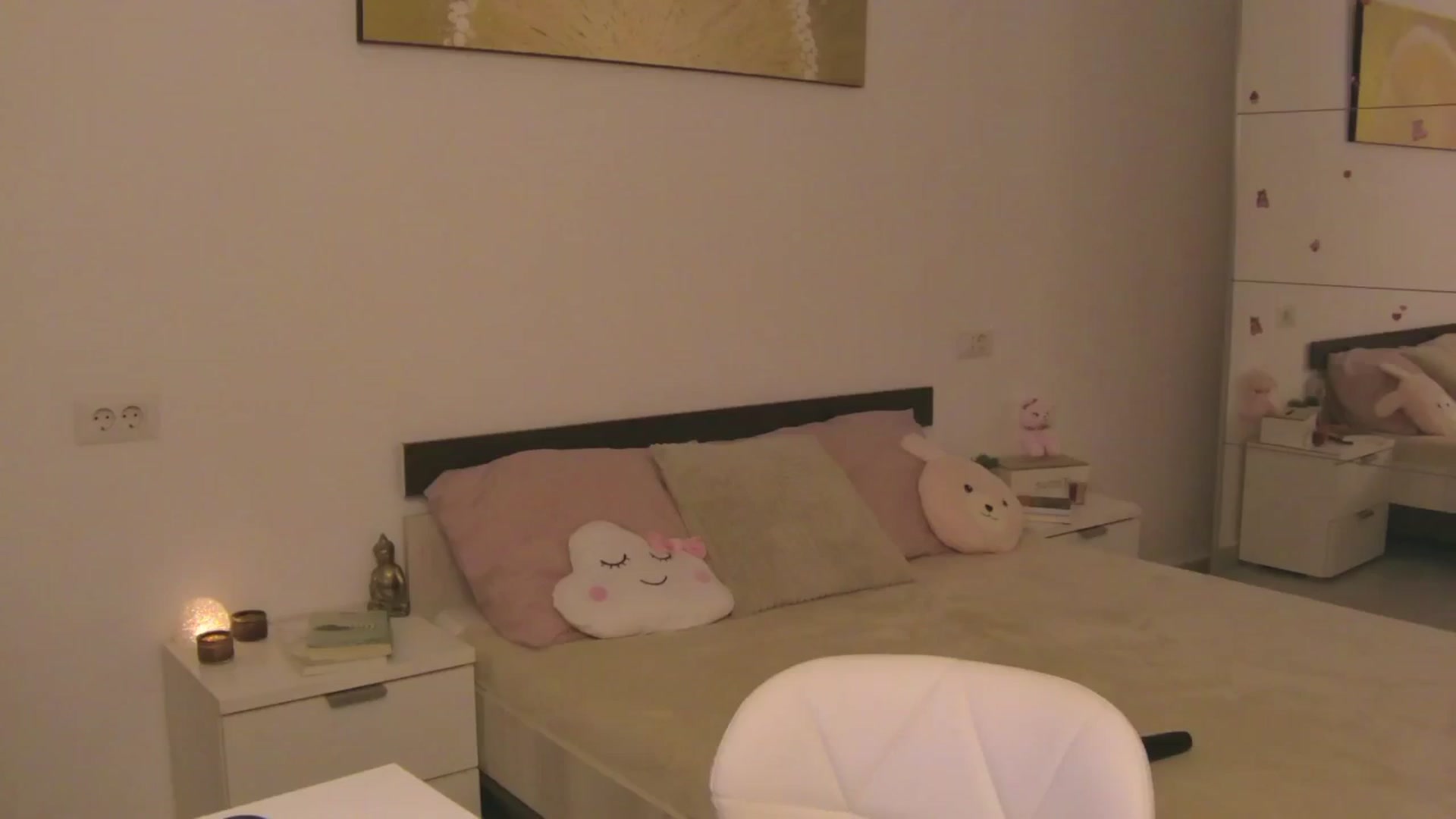 Gallery image thumbnail from CupcakeStare's myfreecams stream on, 08/10/2025, 19:48 image 13 of 20