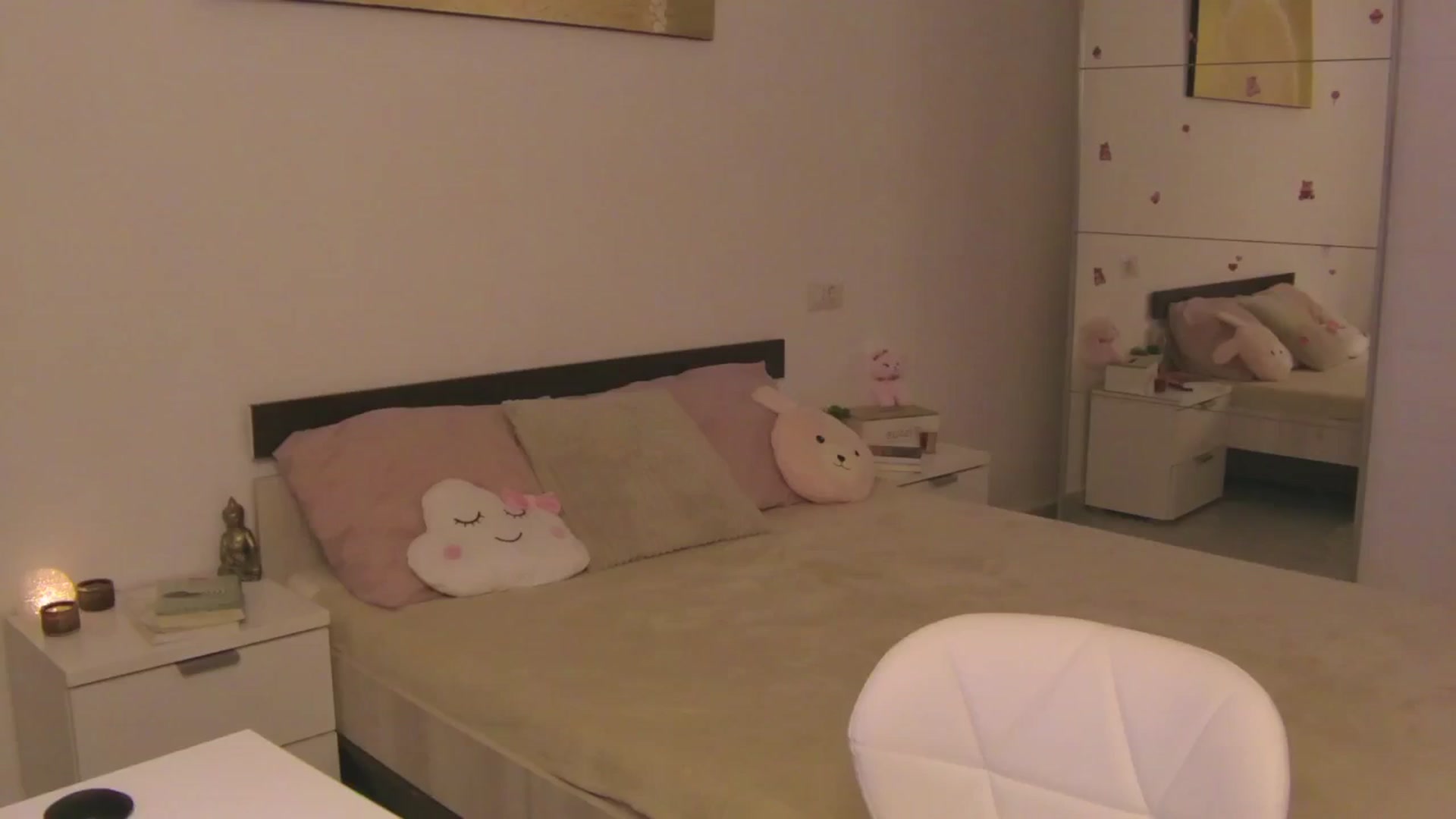 Gallery image thumbnail from CupcakeStare's myfreecams stream on, 08/10/2025, 19:48 image 16 of 20