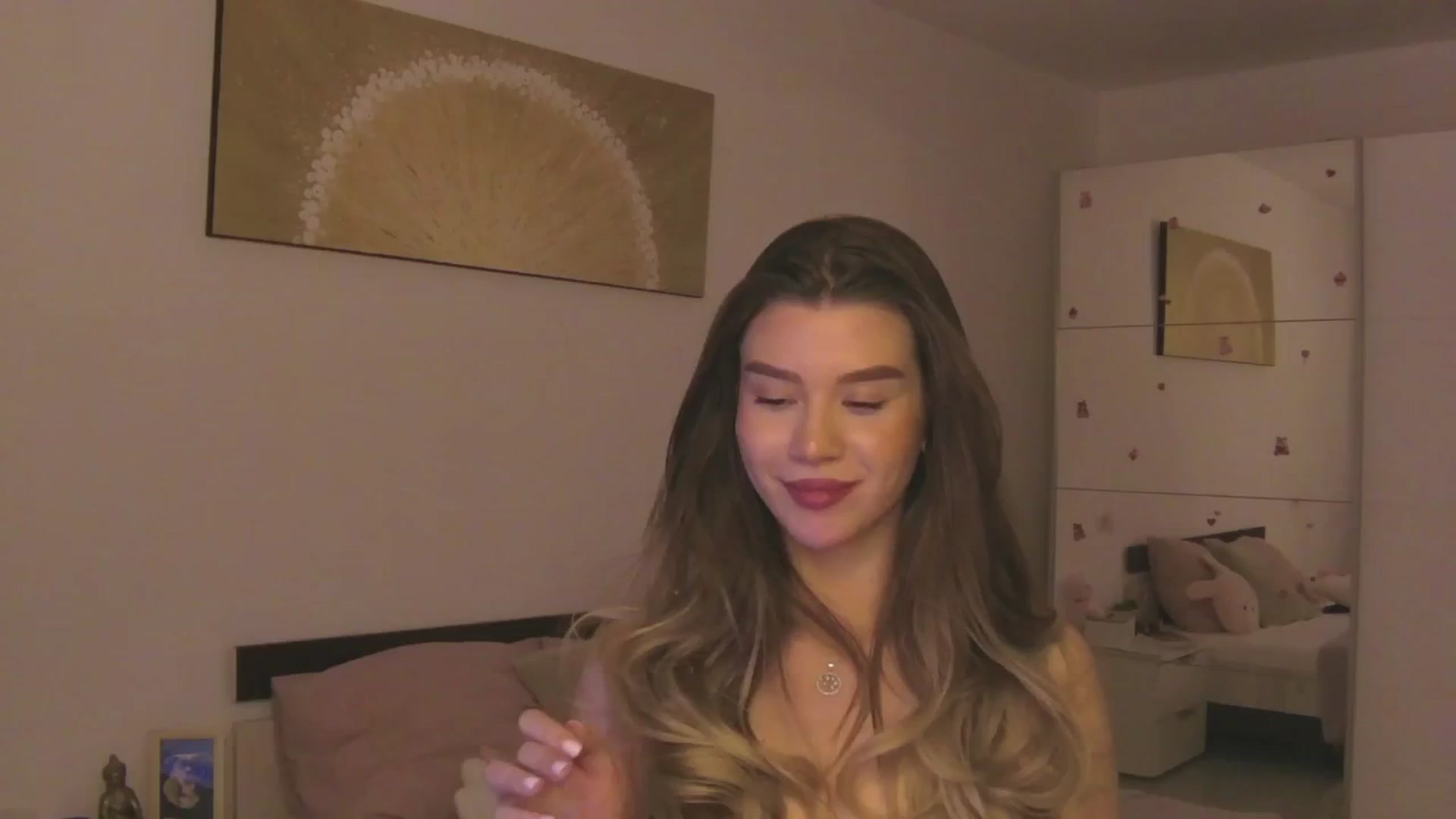Gallery image thumbnail from CupcakeStare's myfreecams stream on, 08/21/2025, 20:36 image 11 of 20