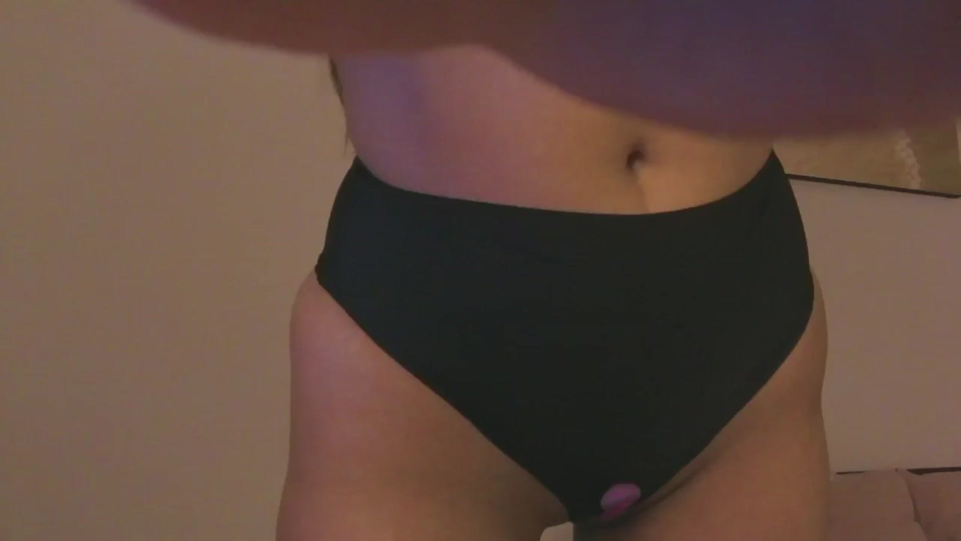 Gallery image thumbnail from CupcakeStare's myfreecams stream on, 09/22/2025, 19:27 image 19 of 20