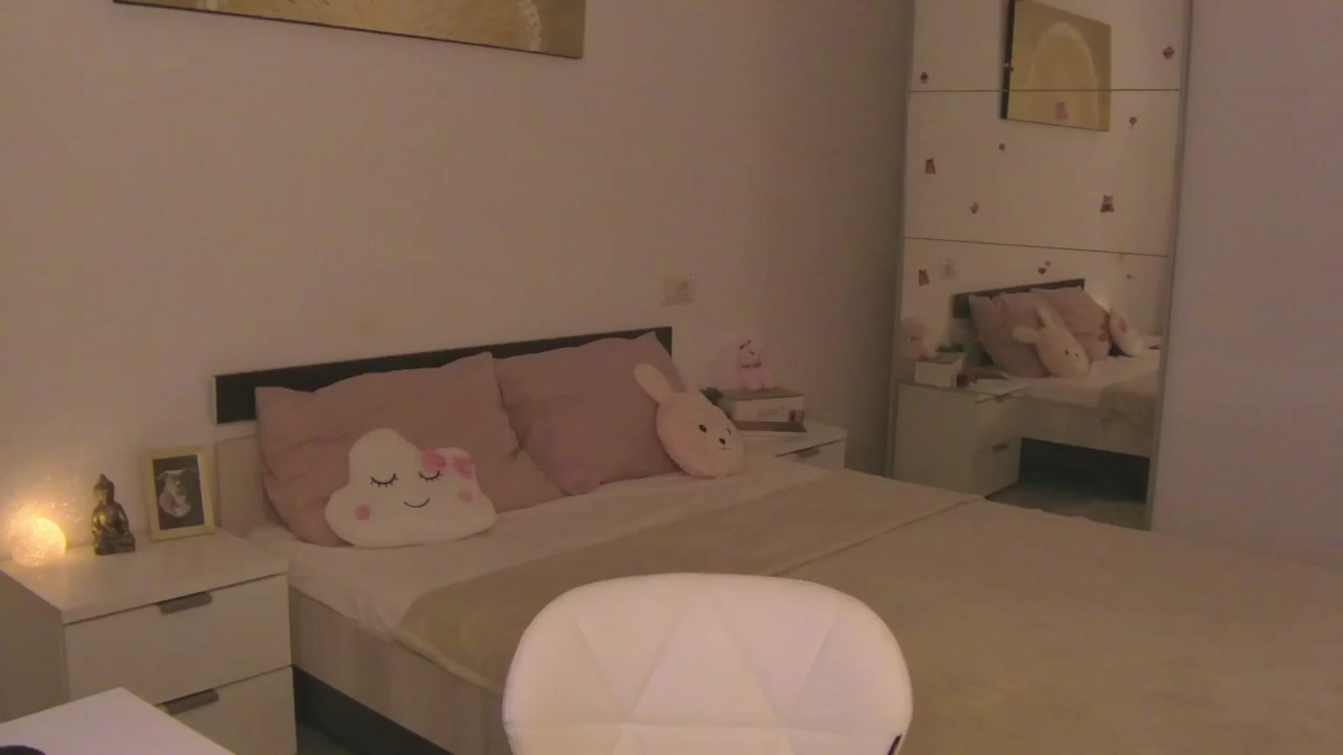 Gallery image thumbnail from CupcakeStare's myfreecams stream on, 09/23/2025, 19:41 image 17 of 20