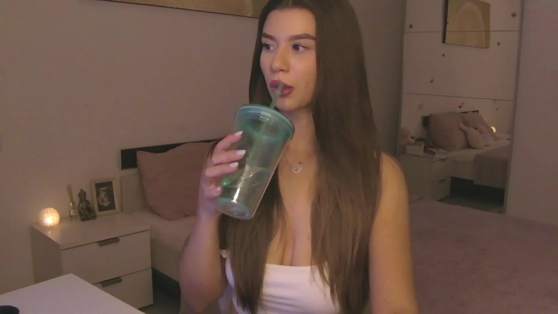Gallery image thumbnail from CupcakeStare's myfreecams stream on, 10/05/2025, 16:11 image 19 of 20