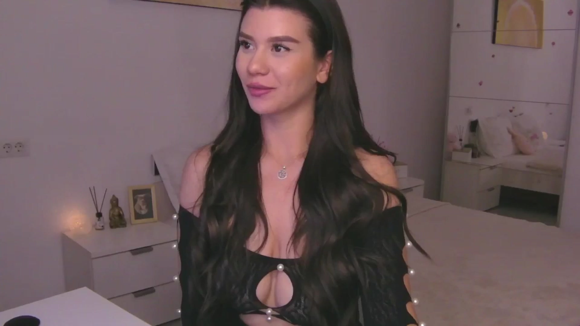 Gallery image thumbnail from CupcakeStare's myfreecams stream on, 10/18/2025, 20:24 image 19 of 20