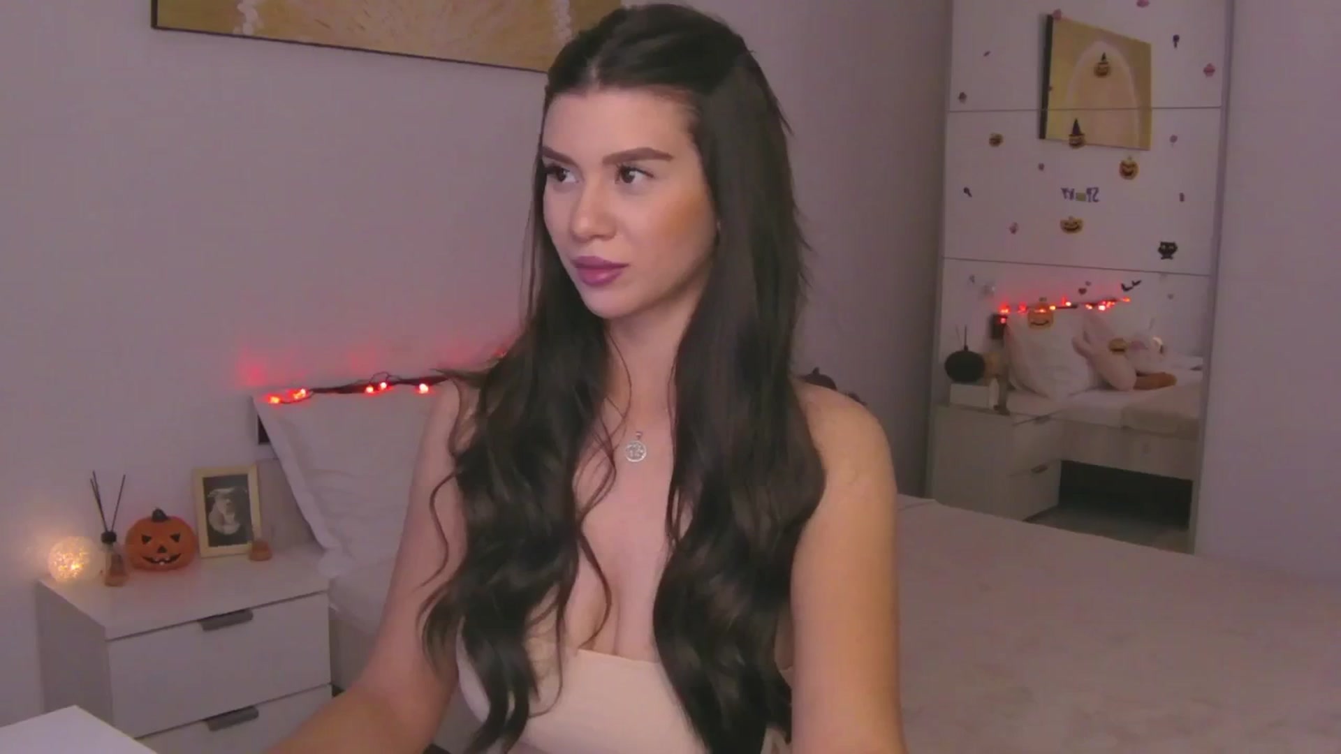 Gallery image thumbnail from CupcakeStare's myfreecams stream on, 10/21/2025, 17:26 image 17 of 20