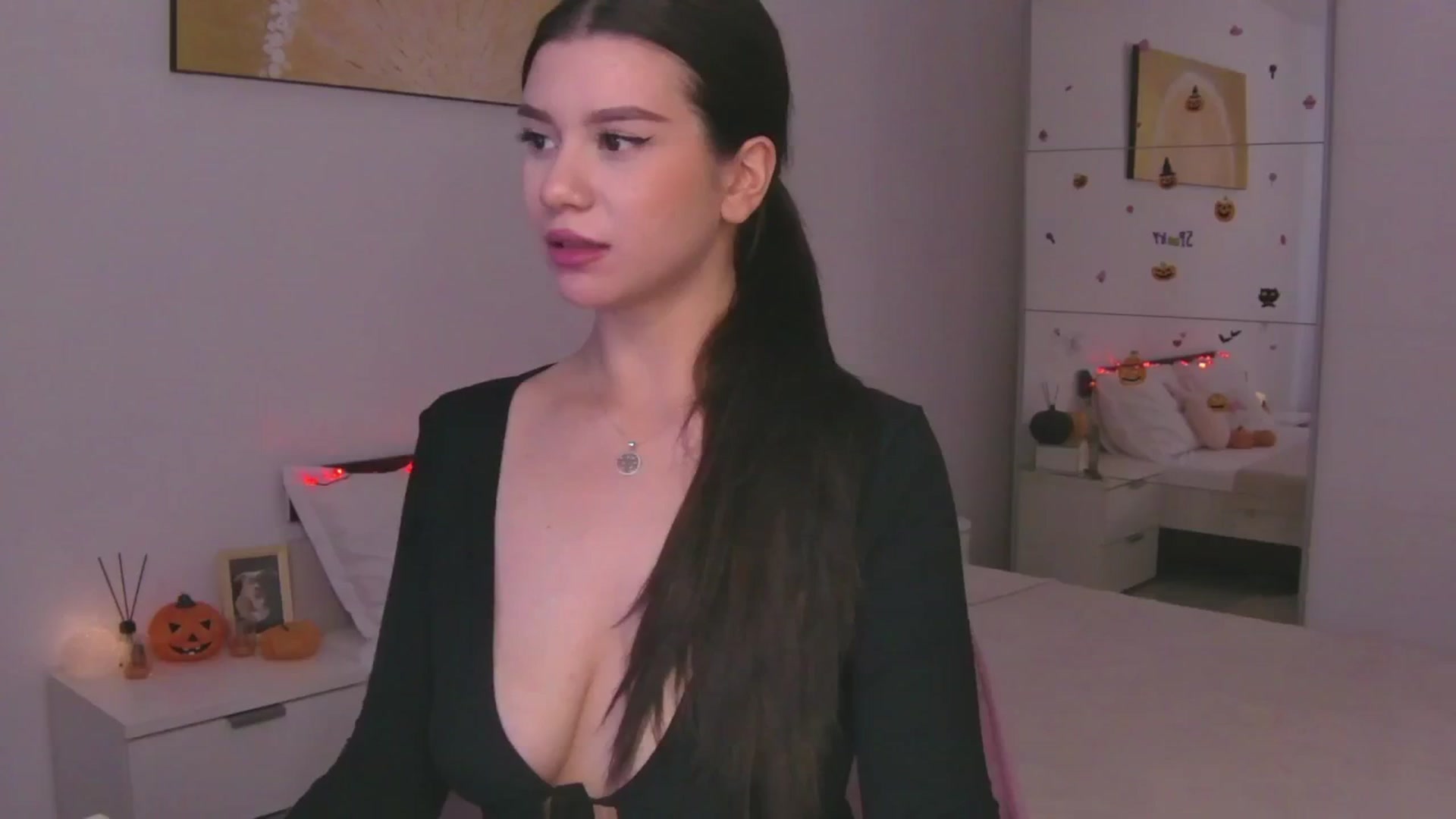 Gallery image thumbnail from CupcakeStare's myfreecams stream on, 10/26/2025, 14:02 image 12 of 20