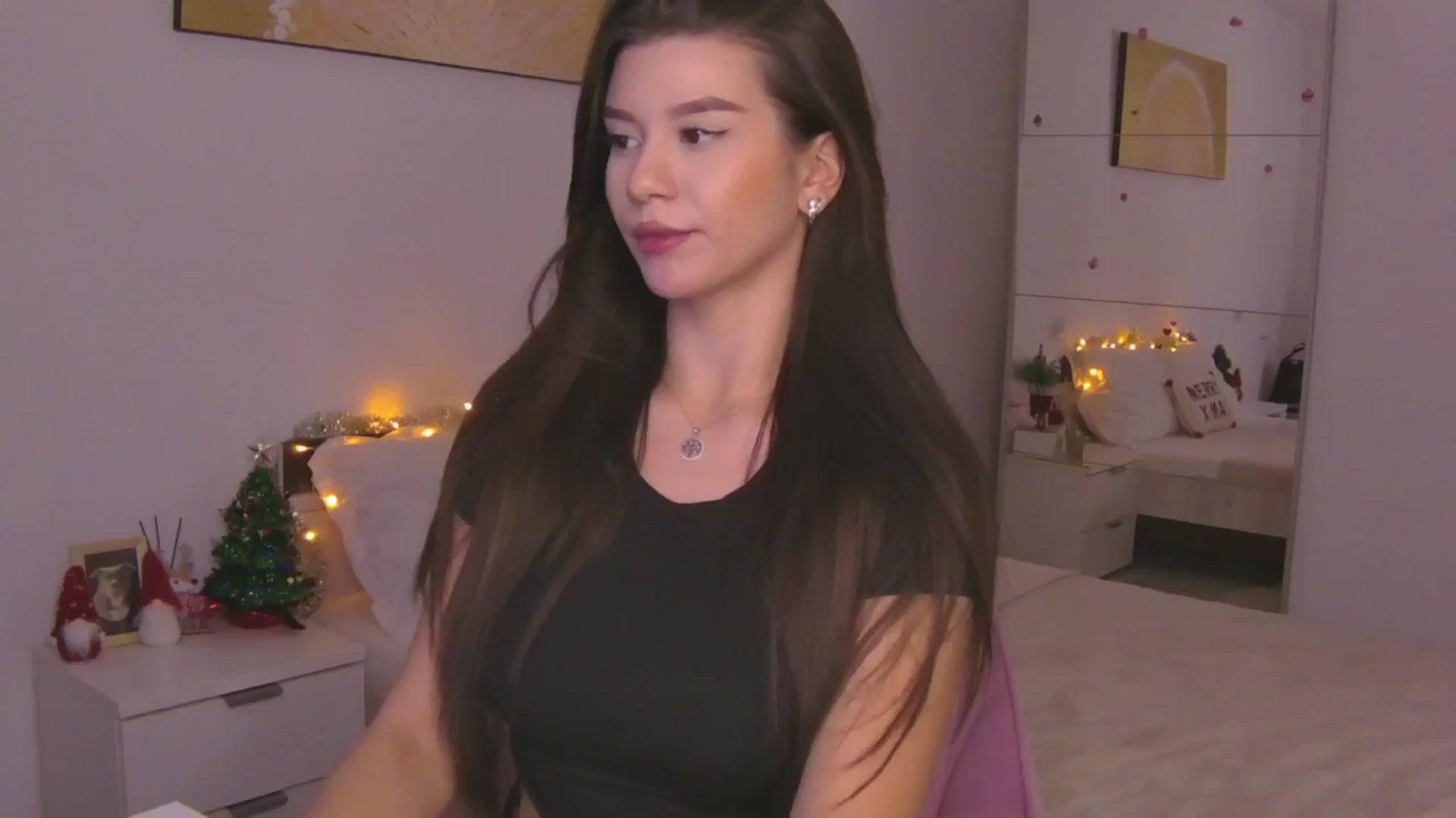 Gallery image thumbnail from CupcakeStare's myfreecams stream on, 11/18/2025, 22:26 image 6 of 20