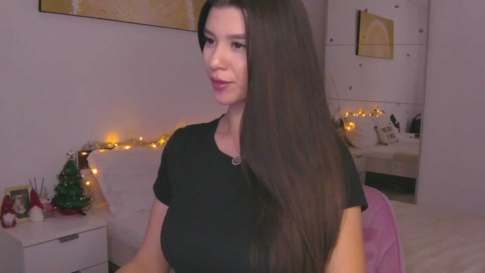 Gallery image thumbnail from CupcakeStare's myfreecams stream on, 11/18/2025, 22:26 image 19 of 20