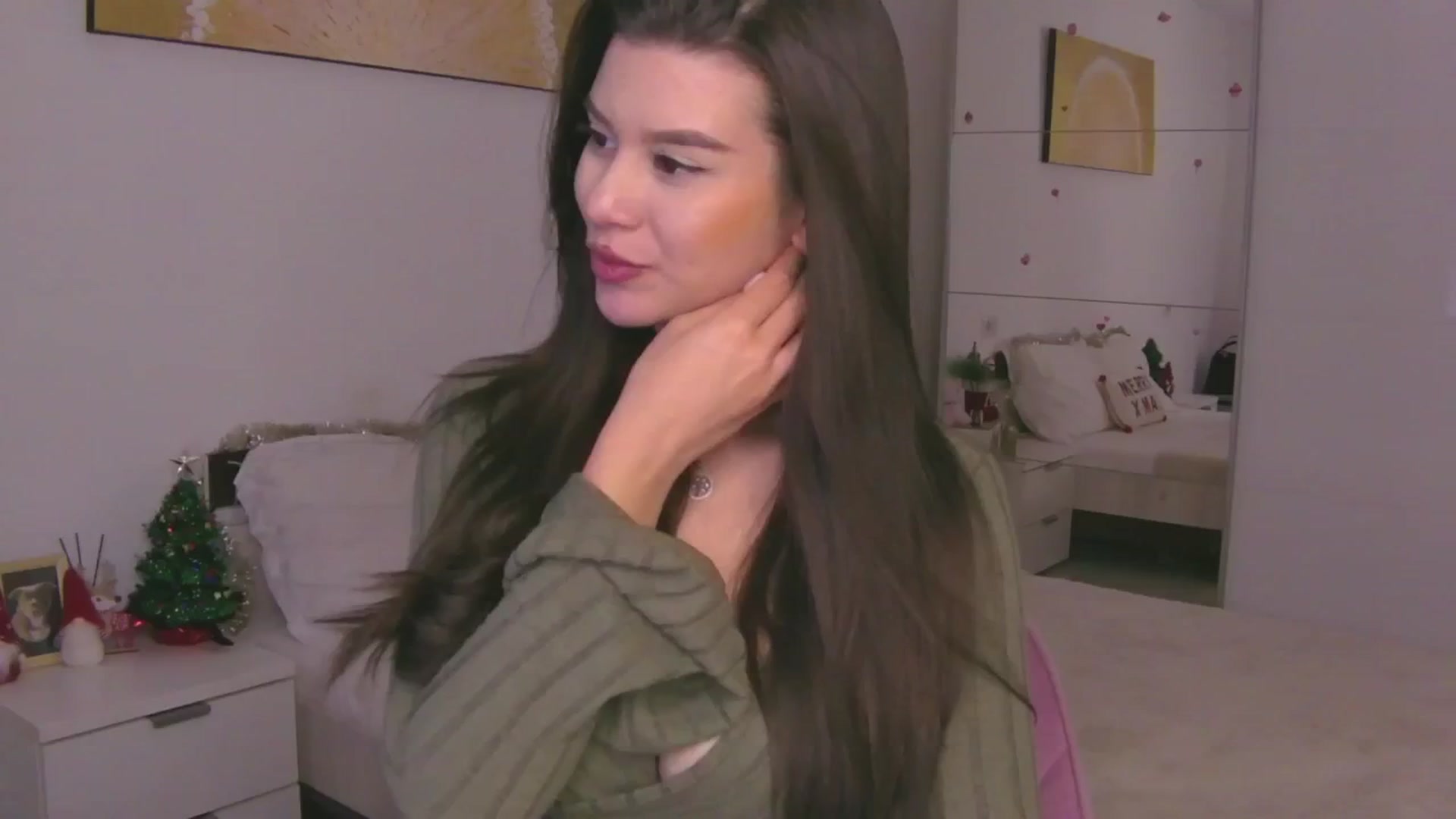 Gallery image thumbnail from CupcakeStare's myfreecams stream on, 11/19/2025, 21:35 image 12 of 20