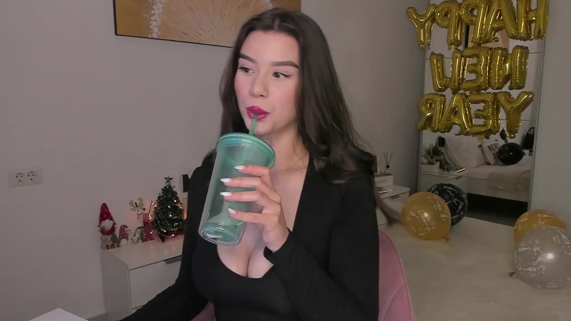 Gallery image thumbnail from CupcakeStare's myfreecams stream on, 01/01/2026, 02:29 image 12 of 20