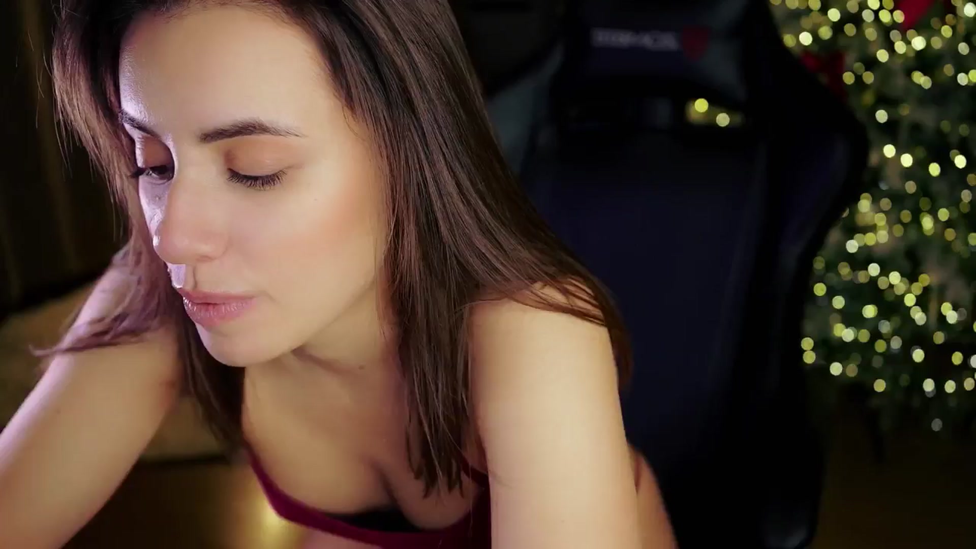 Gallery image thumbnail from Cupidonchik's myfreecams stream on, 12/22/2025, 18:27 image 4 of 20