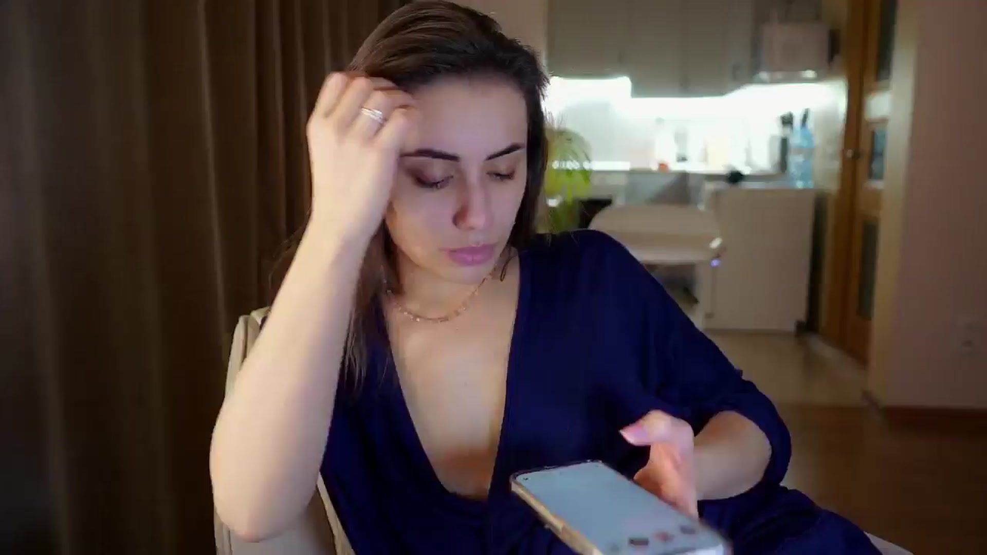 Gallery image thumbnail from Cupidonchik's myfreecams stream on, 03/22/2026, 16:32 image 19 of 20
