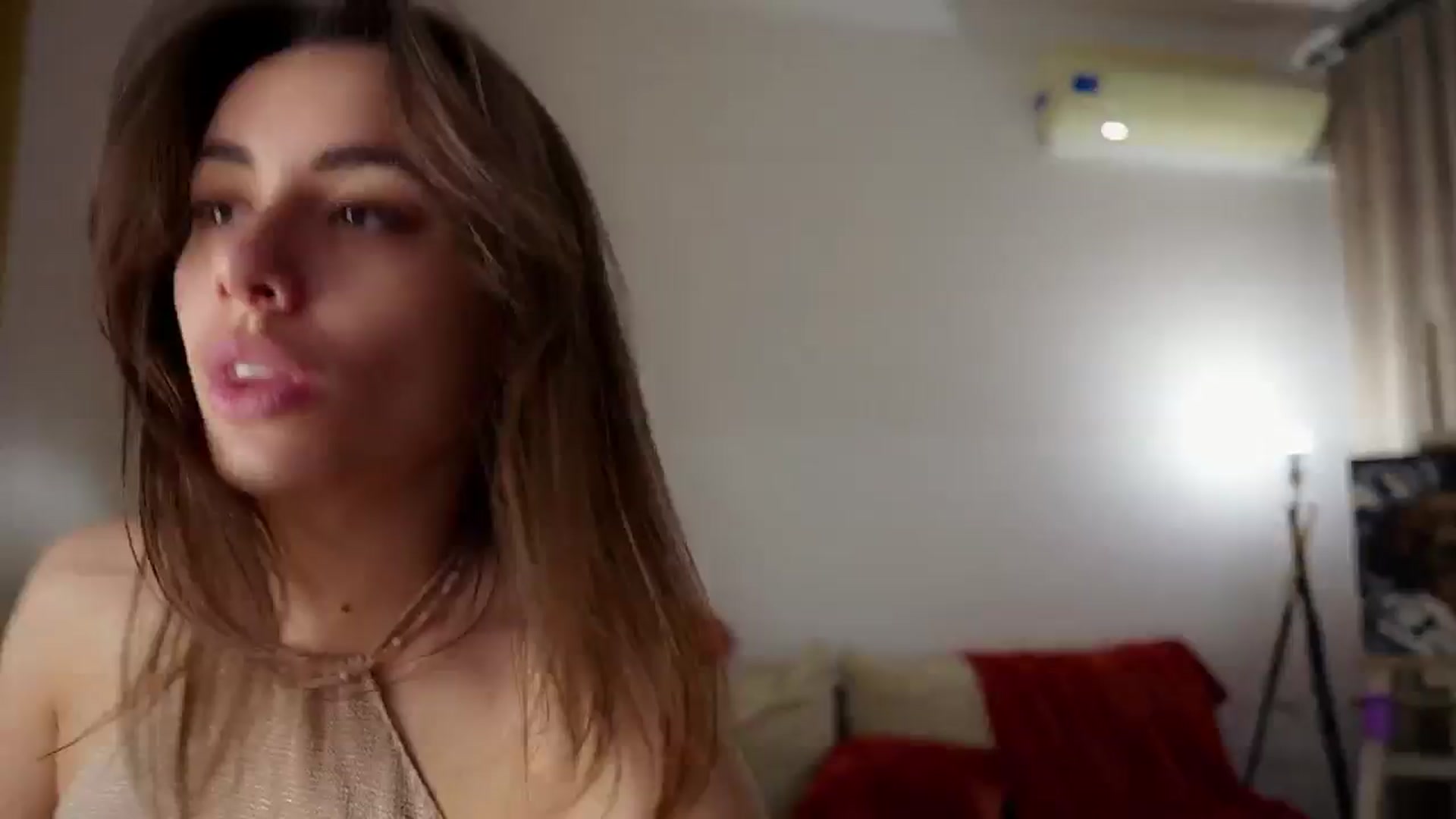 Gallery image thumbnail from Cupidonchik's myfreecams stream on, 04/26/2026, 16:28 image 17 of 20
