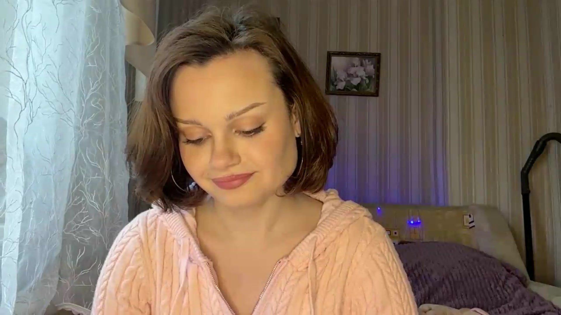 Gallery image thumbnail from Cure_me's myfreecams stream on, 05/26/2026, 13:24 image 19 of 20