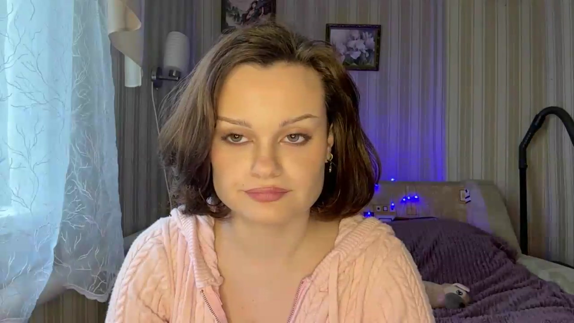 Gallery image thumbnail from Cure_me's myfreecams stream on, 05/26/2026, 15:08 image 11 of 20