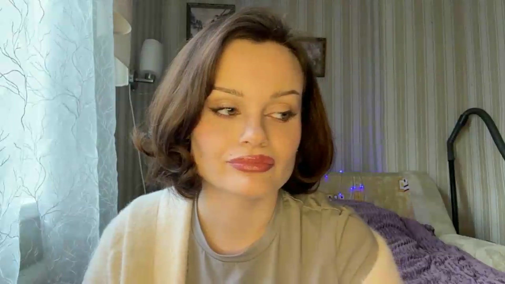 Gallery image thumbnail from Cure_me's myfreecams stream on, 05/28/2026, 12:45 image 6 of 20