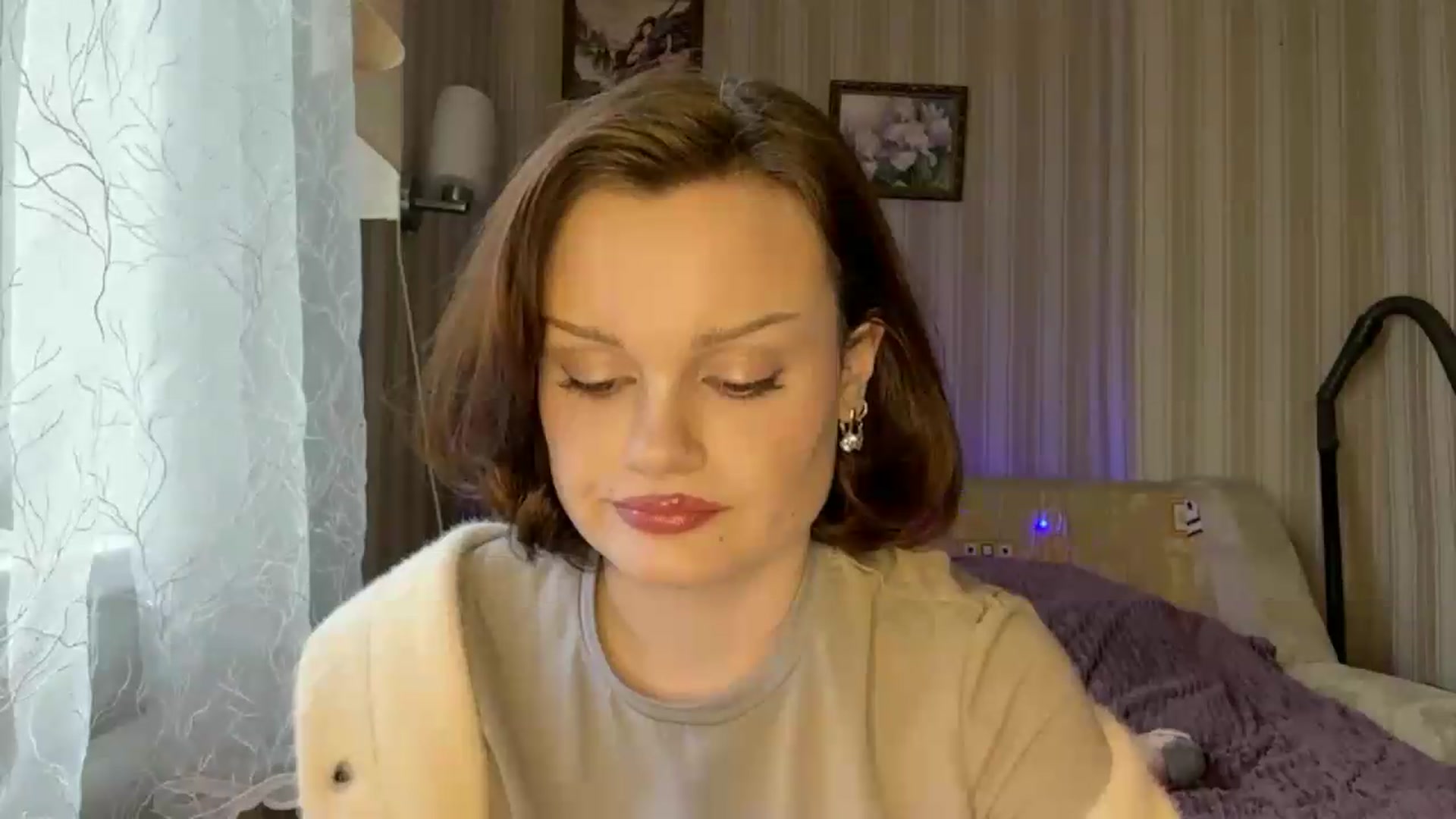Gallery image thumbnail from Cure_me's myfreecams stream on, 05/28/2026, 15:26 image 8 of 20