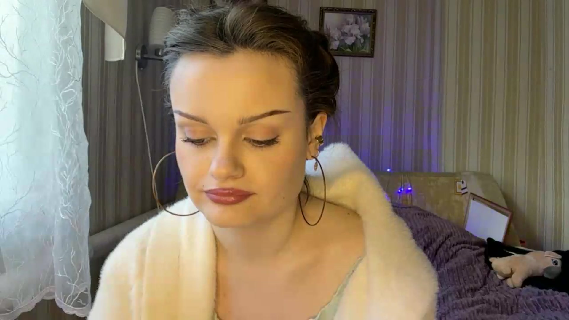 Gallery image thumbnail from Cure_me's myfreecams stream on, 06/01/2026, 13:04 image 13 of 20