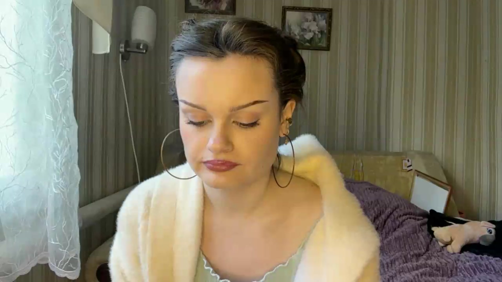 Gallery image thumbnail from Cure_me's myfreecams stream on, 06/01/2026, 13:04 image 19 of 20