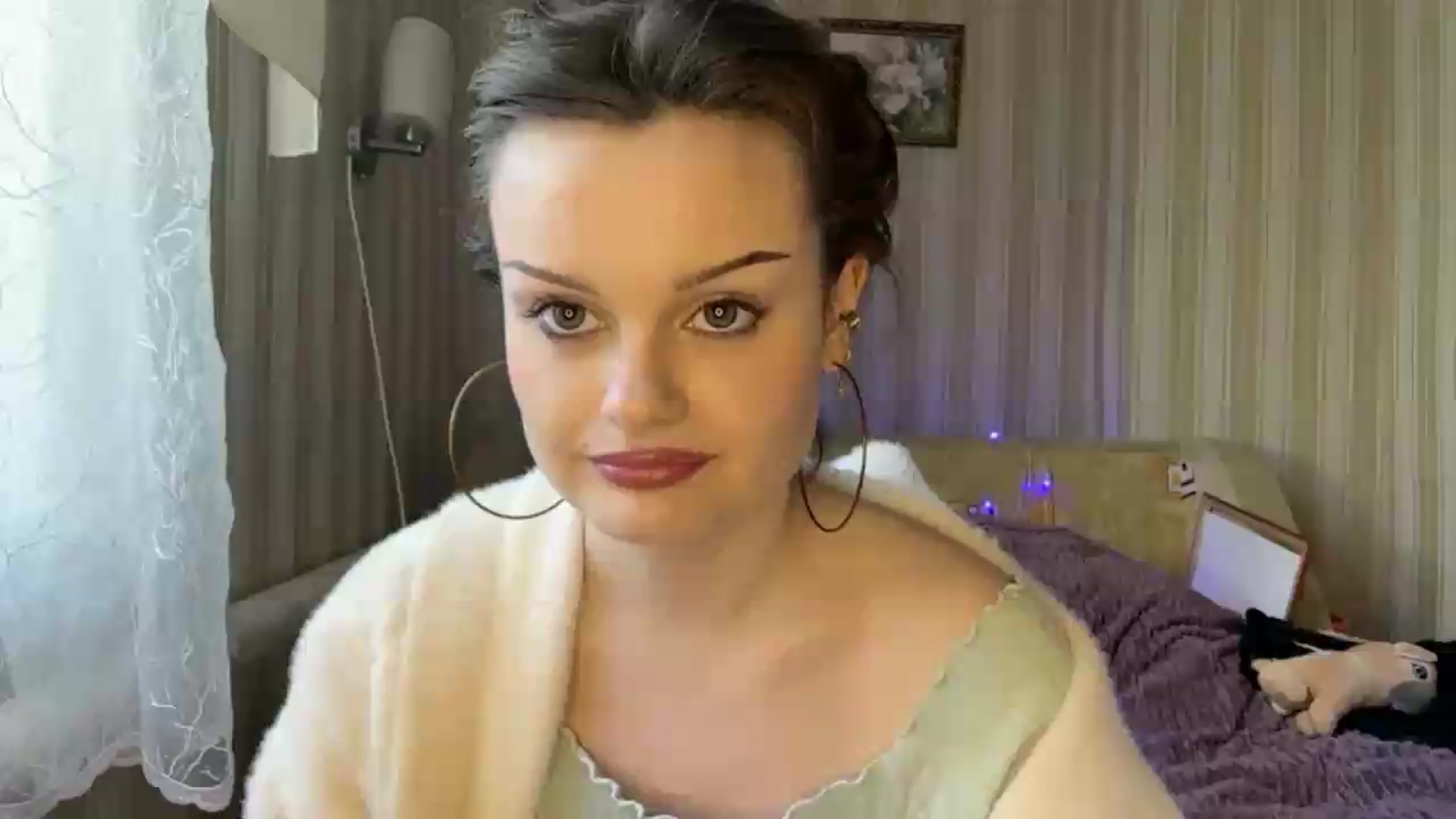Gallery image thumbnail from Cure_me's myfreecams stream on, 06/01/2026, 13:04 image 5 of 20