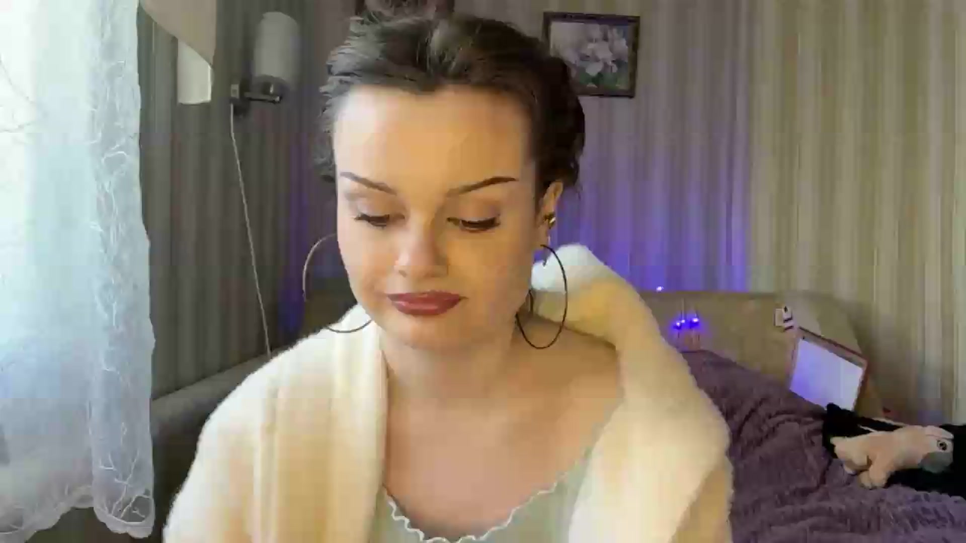 Gallery image thumbnail from Cure_me's myfreecams stream on, 06/01/2026, 13:04 image 9 of 20
