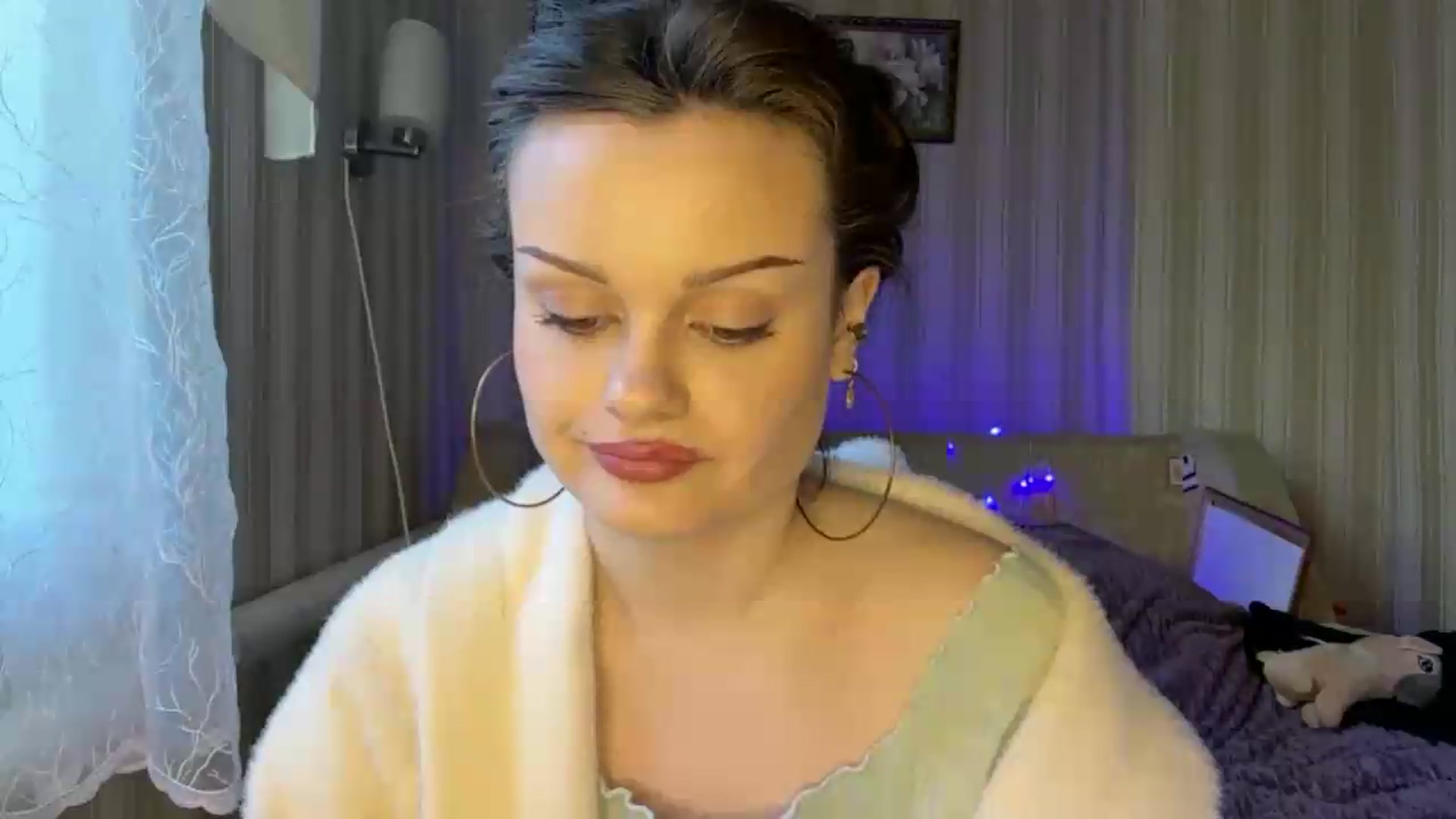 Gallery image thumbnail from Cure_me's myfreecams stream on, 06/01/2026, 14:21 image 20 of 20