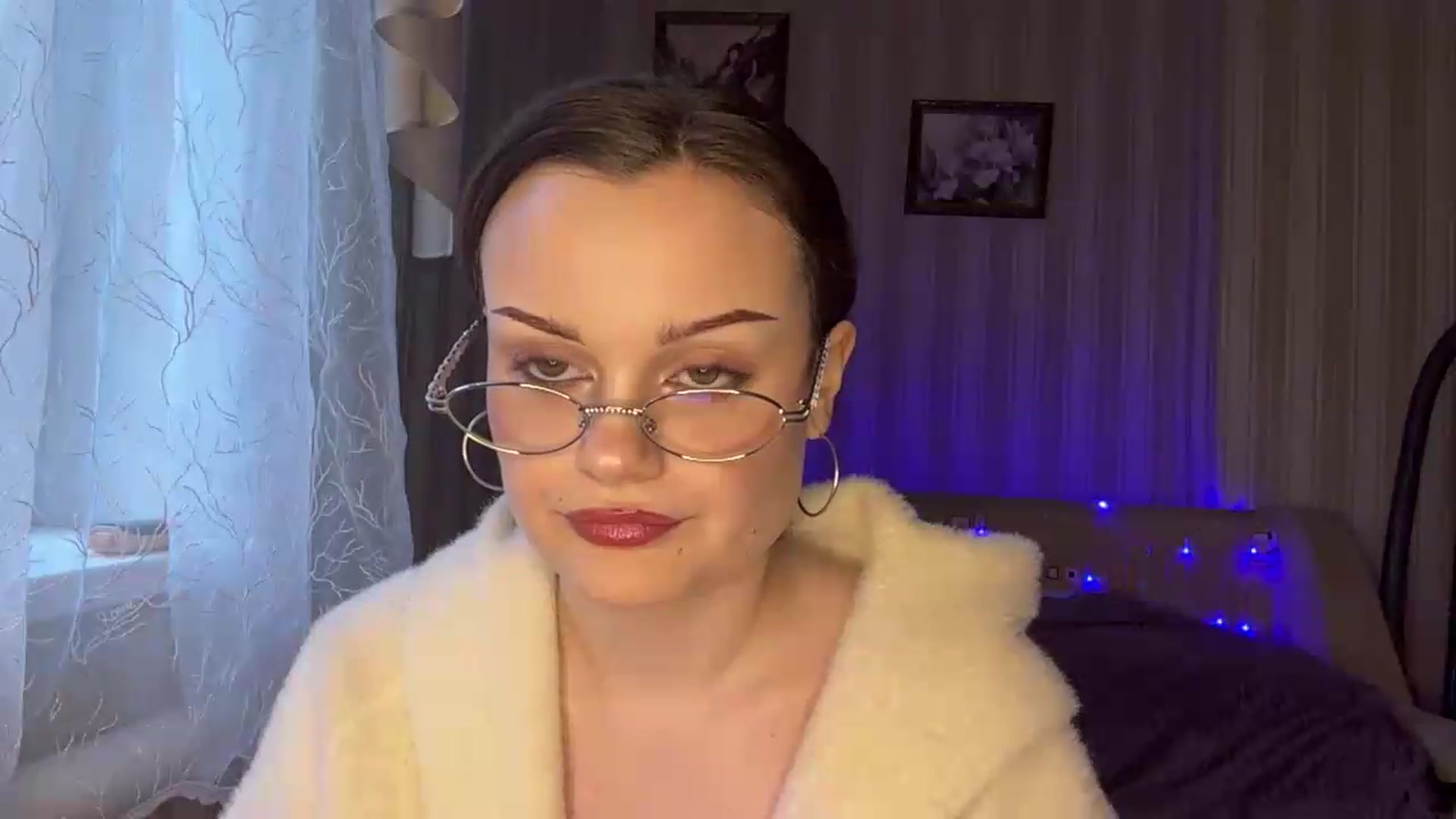 Gallery image thumbnail from Cure_me's myfreecams stream on, 06/04/2026, 15:38 image 14 of 20