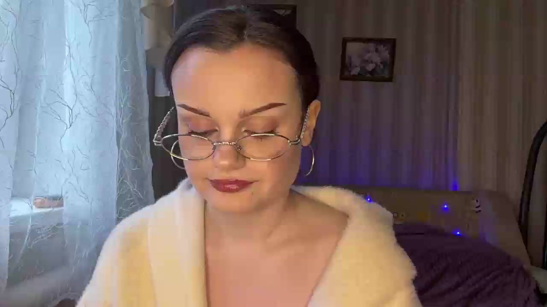Gallery image thumbnail from Cure_me's myfreecams stream on, 06/04/2026, 15:38 image 1 of 20