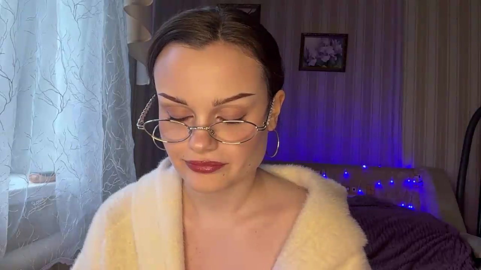 Gallery image thumbnail from Cure_me's myfreecams stream on, 06/04/2026, 15:38 image 2 of 20