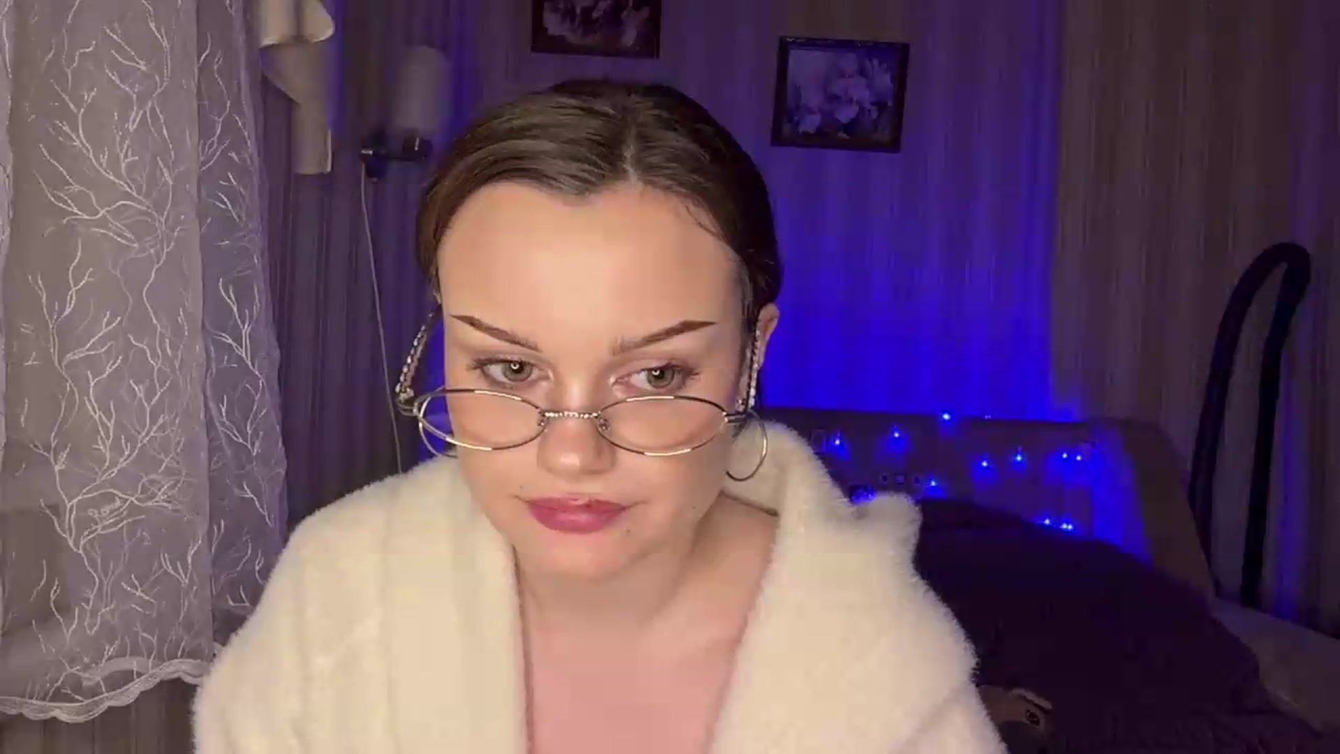 Gallery image thumbnail from Cure_me's myfreecams stream on, 06/04/2026, 18:29 image 20 of 20