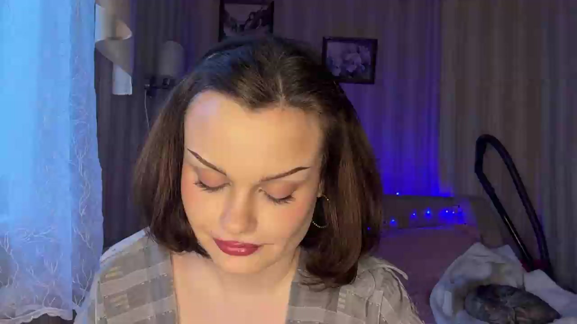 Gallery image thumbnail from Cure_me's myfreecams stream on, 06/06/2026, 18:13 image 1 of 20