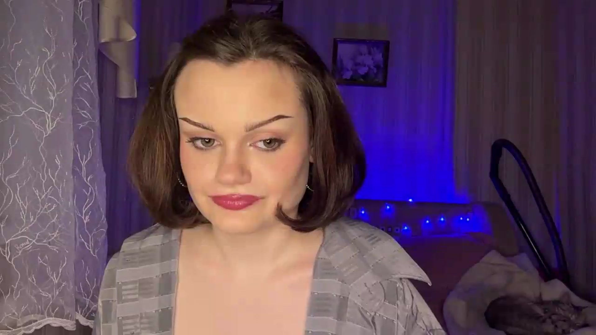 Gallery image thumbnail from Cure_me's myfreecams stream on, 06/06/2026, 18:13 image 15 of 20