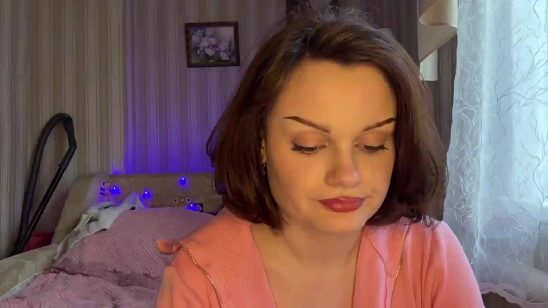 Gallery image thumbnail from Cure_me's myfreecams stream on, 06/08/2026, 16:31 image 10 of 20