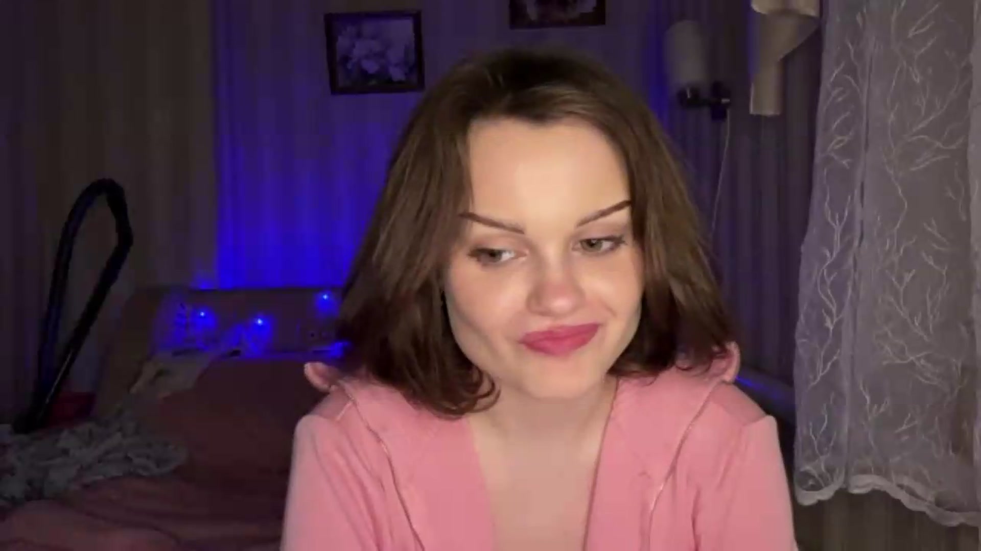 Gallery image thumbnail from Cure_me's myfreecams stream on, 06/08/2026, 19:13 image 16 of 20