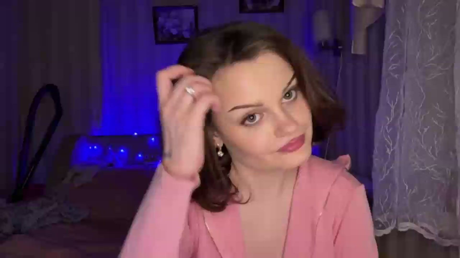 Gallery image thumbnail from Cure_me's myfreecams stream on, 06/08/2026, 19:13 image 11 of 20